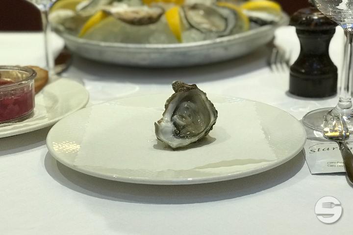 Fines de Claires from Oléron Papillon - Café du Centre - Fruits de Mer