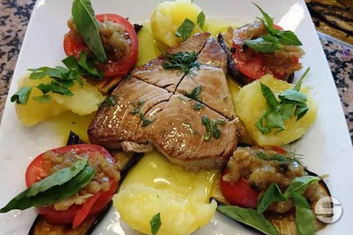 Grilled Tuna Steak - Idées Crétoises