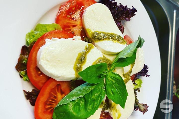 Caprese Salat - Schmiede Restaurant Oberi