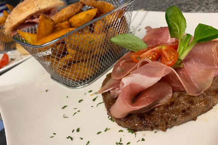 Parma Burger - Schmiede Restaurant Oberi