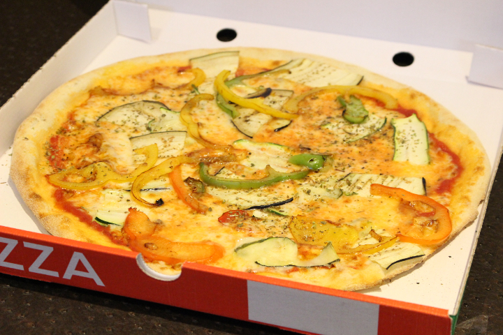 Pizza VEGETARIAN - Café des Charmilles
