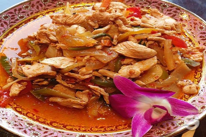 Gai Pad Prig Pao - Angkor Noodle House