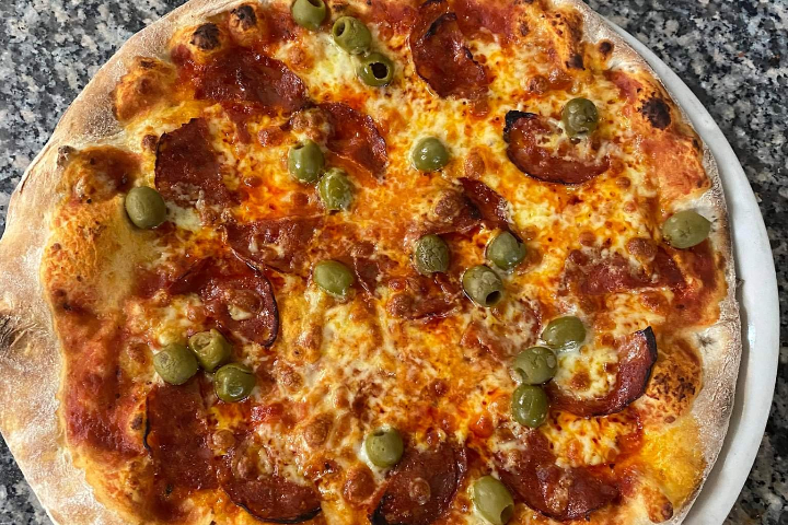 121. Pizza Calabrese - Le Mirabeau