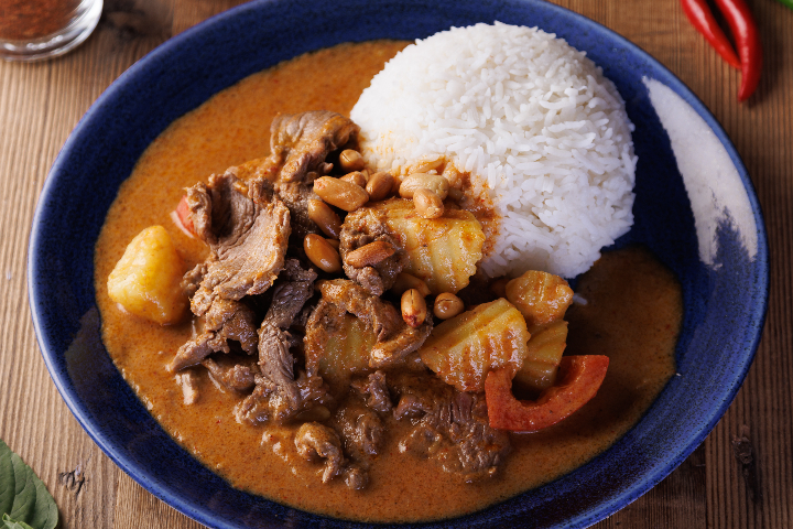 138. Émincé de Bœuf au Curry Massaman - Manira Wokshop