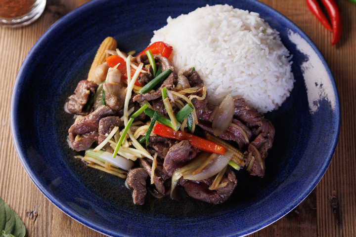 143. Émincé de Bœuf Sauté au Gingembre - Manira Wokshop