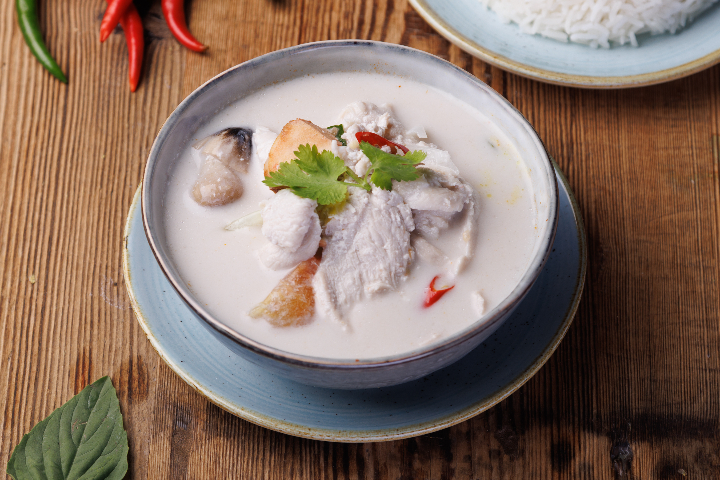 122. Émincé de Poulet au Lait de Coco - Manira Wokshop