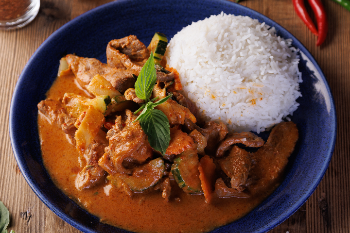 152. Émincé de Canard au Curry Rouge - Manira Wokshop