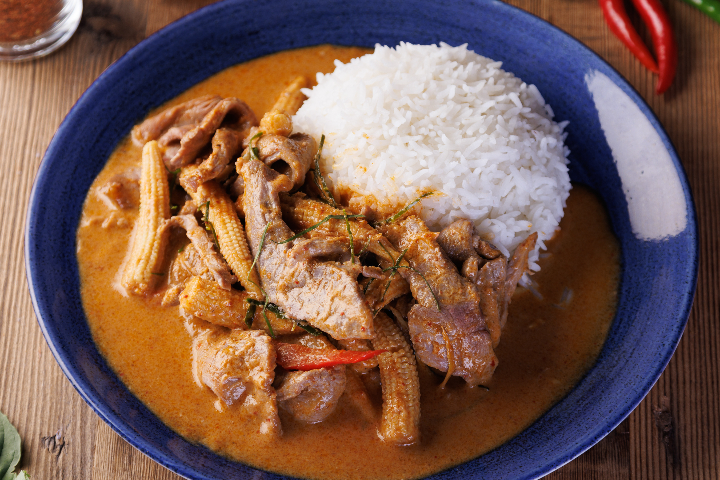 156. Émincé de Canard au Curry Panang - Manira Wokshop