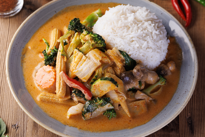 187. Légumes au Curry Rouge - Manira Wokshop