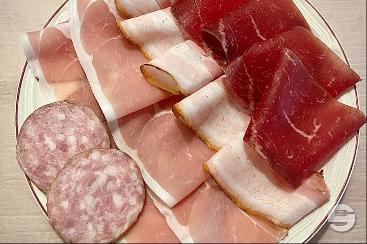 Charchuterie - Auberge de Luins