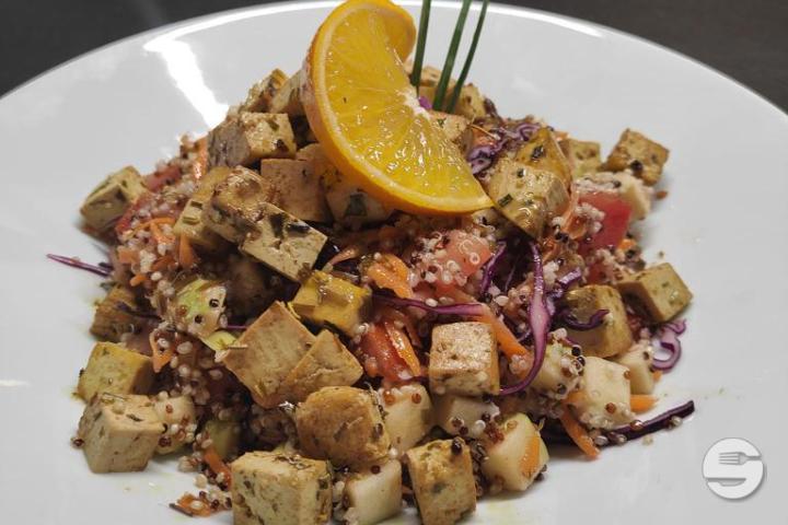 Quinoa au Tofu - Arômes et Saveurs