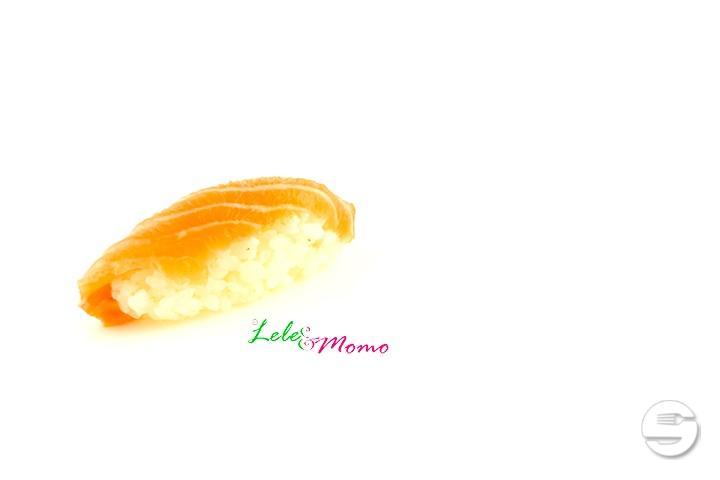 Lachs Nigiri - Fujin Sushi Bar & Restaurant