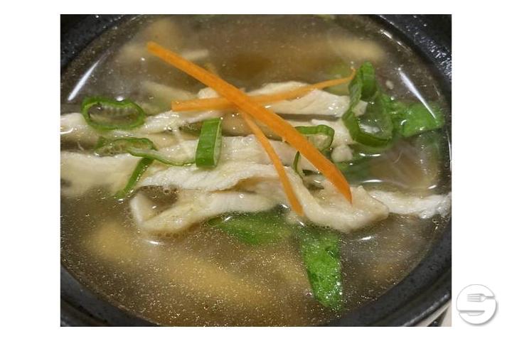 Glasnudeln-Suppe mit Poulet - The Yard