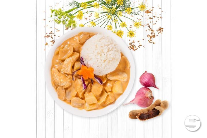 Massaman Curry mit Poulet, Zwiebeln und Kartoffeln - My Thai