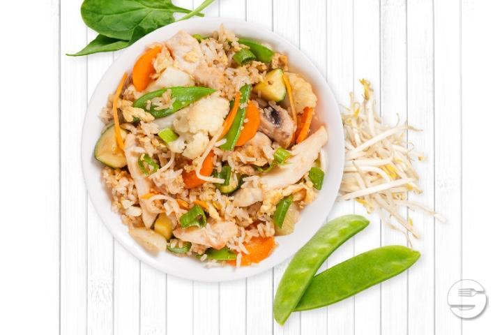 Gebratener Reis "Tom Yum" mit Pouletstreifen - My Thai
