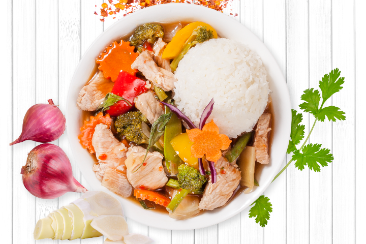 Gebratene Pouletstreifen mit Cashewnüssen und Zwiebeln - My Thai