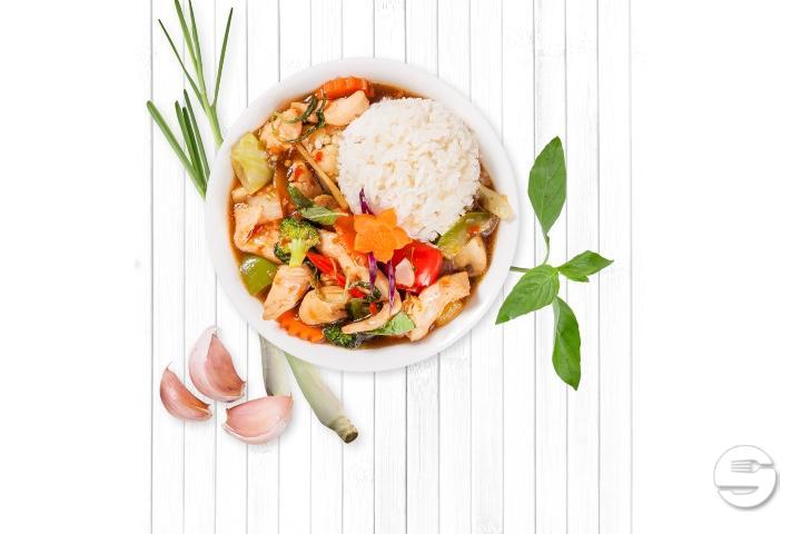 Pad Krapau mit Bambus, Bohnen und Rindfleisch - My Thai