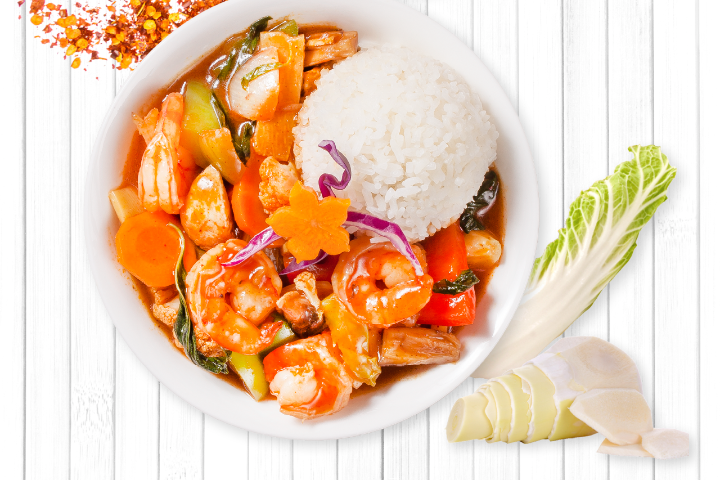 Gebratene Crevetten "Nam Prik Pau" mit Karotten, Zwiebeln und Peperoni - My Thai