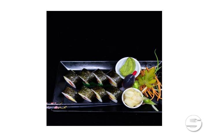 Uramaki Sake Mango Roll - KONGPO