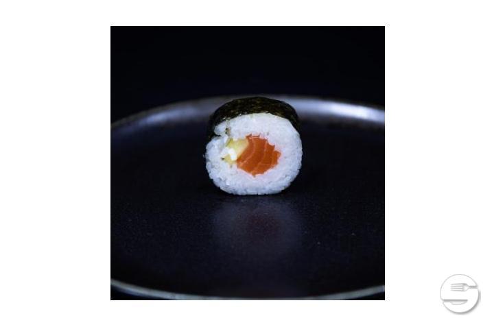 8 Futomaki Sake Roll - KONGPO
