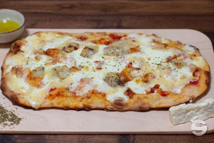 Pinsa Quattro Formaggi - Da Zero
