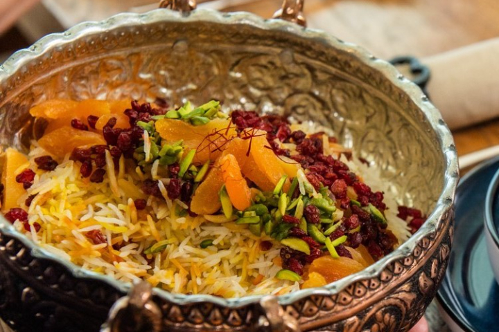 Persischer Juwelen Reis / Gohar Neshan Polo (Vegan) - NUUH Persian Cooking