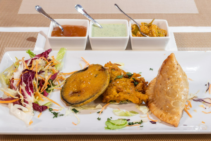 The Vegetarian Platter - Restaurant Mahi