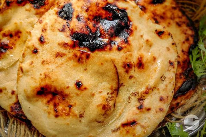 Tandoor Bread - Restaurant Mahi