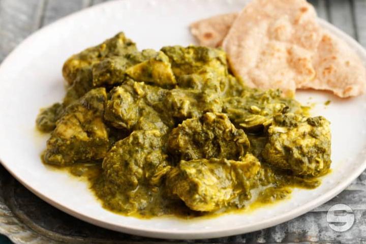 Chicken Saag - Restaurant Mahi