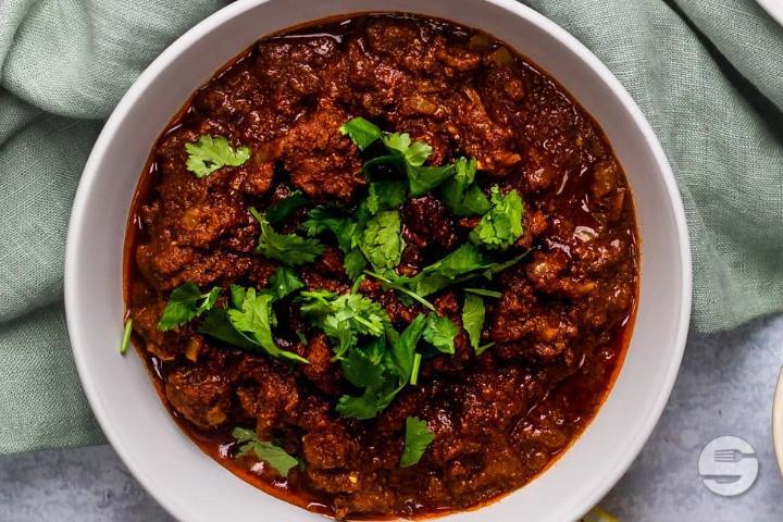 Lamb Vindaloo - Restaurant Mahi