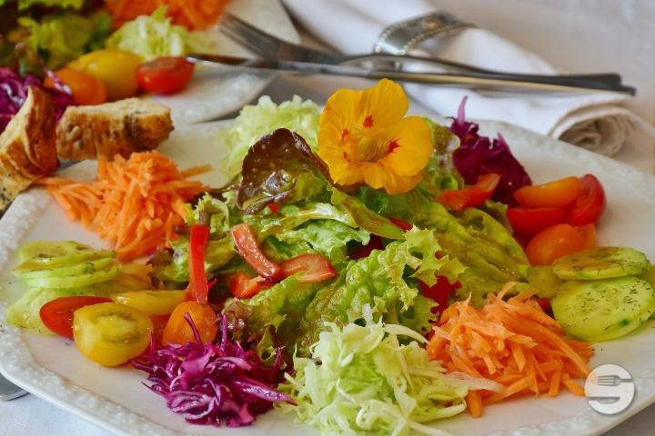 Gemischter Salat - Zeit zum Pizza