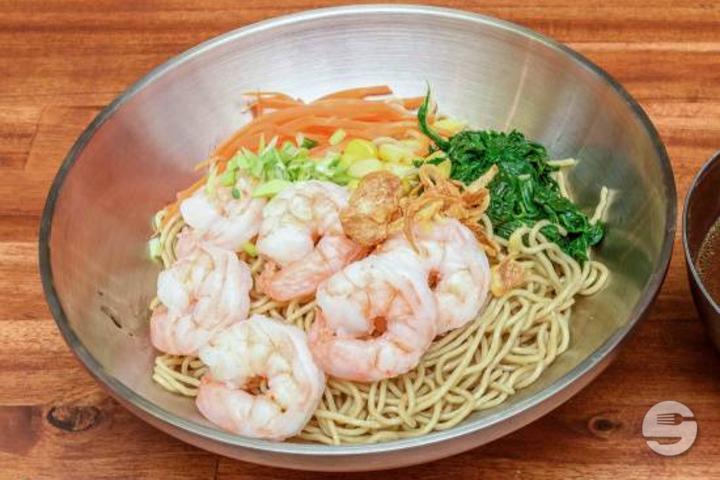 Shrimp Noodles, Homemade Broth - Noodles Bar