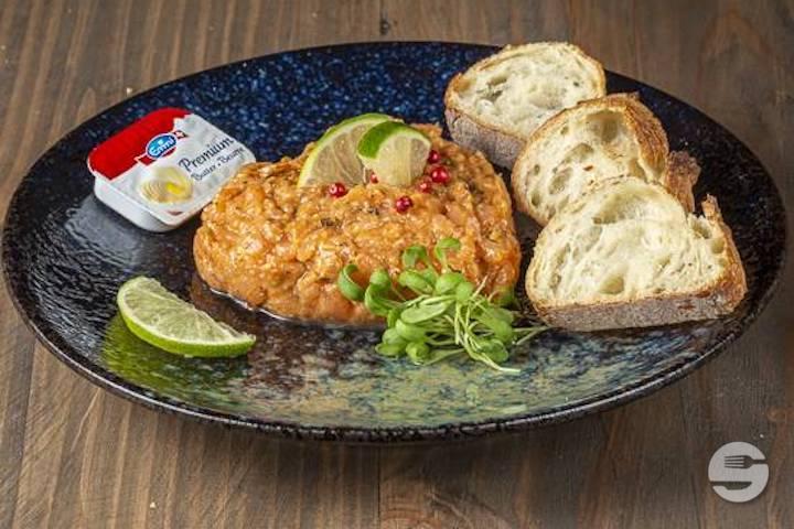 Salmon Tartare - Lucky Brothers
