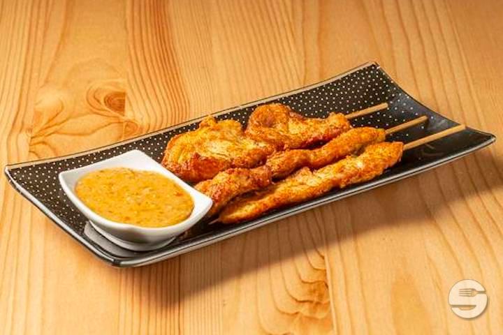 Chicken Skewers with Satay Sauce - Tamnanthai