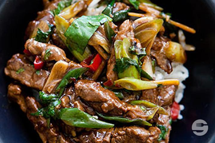 Stir-Fried Beef and Vegetables - Tamnanthai