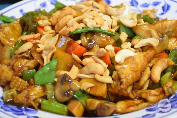 Stir-Fried Vegetables with Cashew Nuts - Tamnanthai