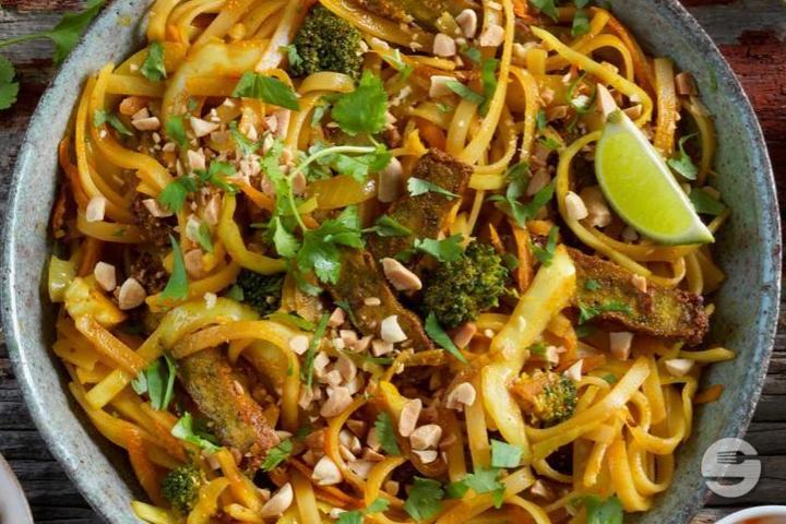 Vegetable Phad Thai - Tamnanthai