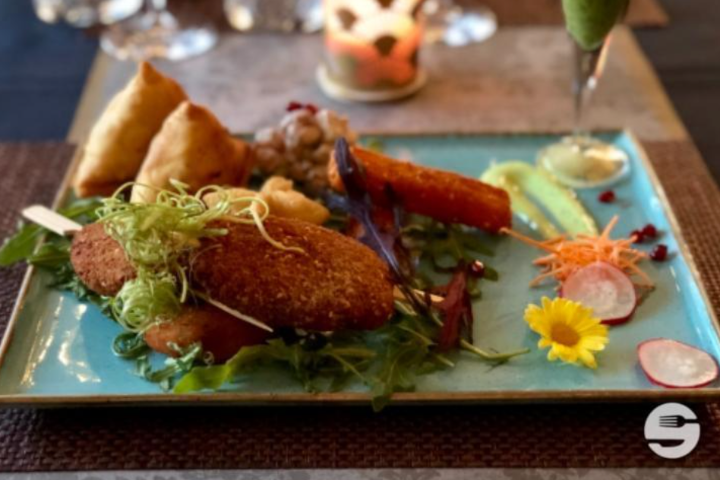Kerela Mixed Sea Food Curry - Hindoostan contemporary Indian Restaurant