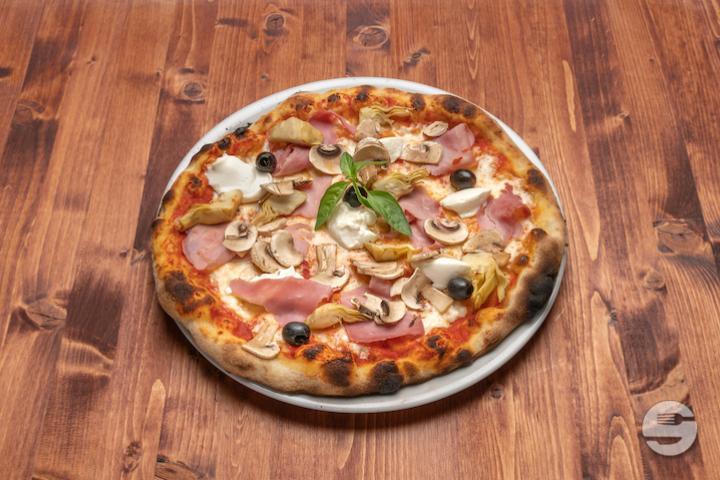 Pizza l’Intruso - La Piazza