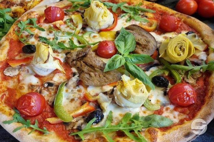 Pizza Vegetariana - Casa Fenicia