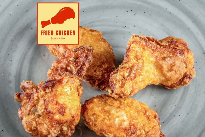 5 Crunchy Chi'k'n Wings und gemischter Salat an Hausdressing - Kitchen Reunion