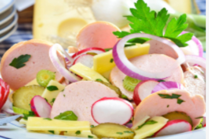 Sausage Cheese Salad Simple - 2. Akt