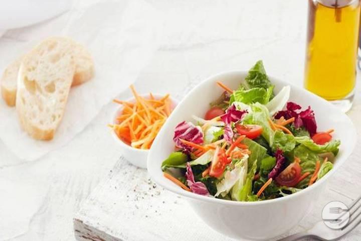 Petite Salade Mêlée - À l'Emportée