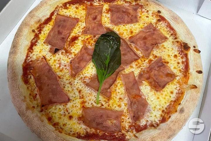 Ham - V12 Pizza & Tacos