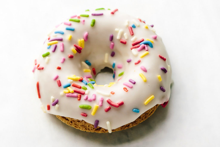 Vanilla glazed donuts - Glory Donuts Bern