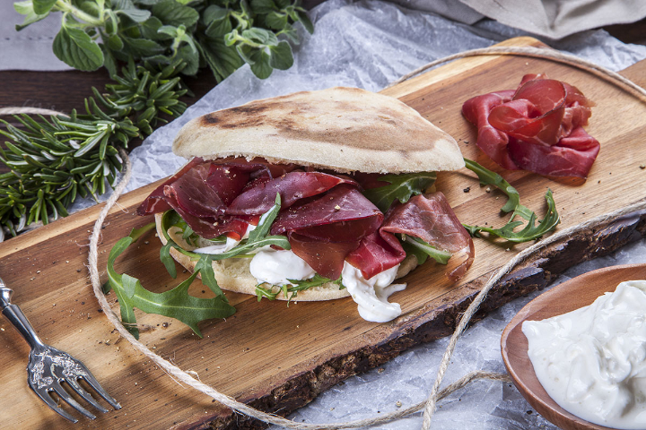 Puccia Bresaola - Pizza des Eaux-Vives