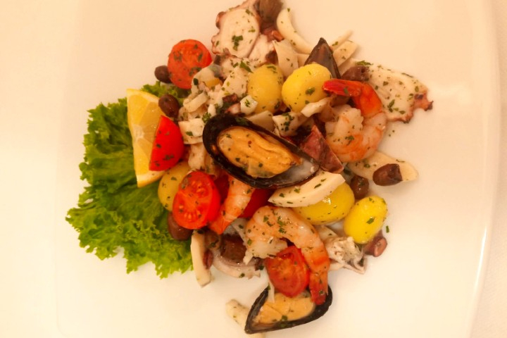 Seafood Salad - Ristorante Corona