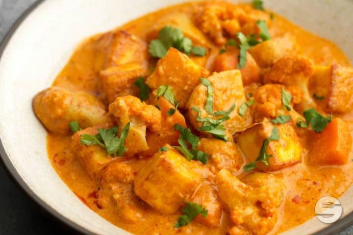 Paneer Makhni - Golden India