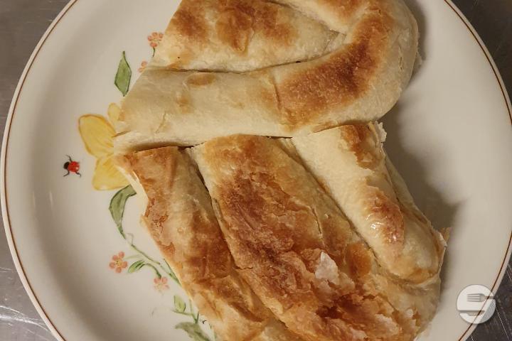 Pita au Fromage avec Yoghourt - Nafaka Grill
