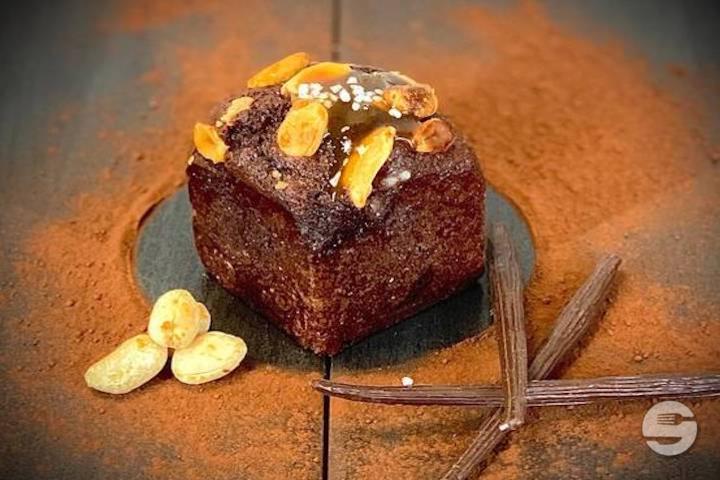 Brownie with Soft Chocolate Chip Center - Bocûs